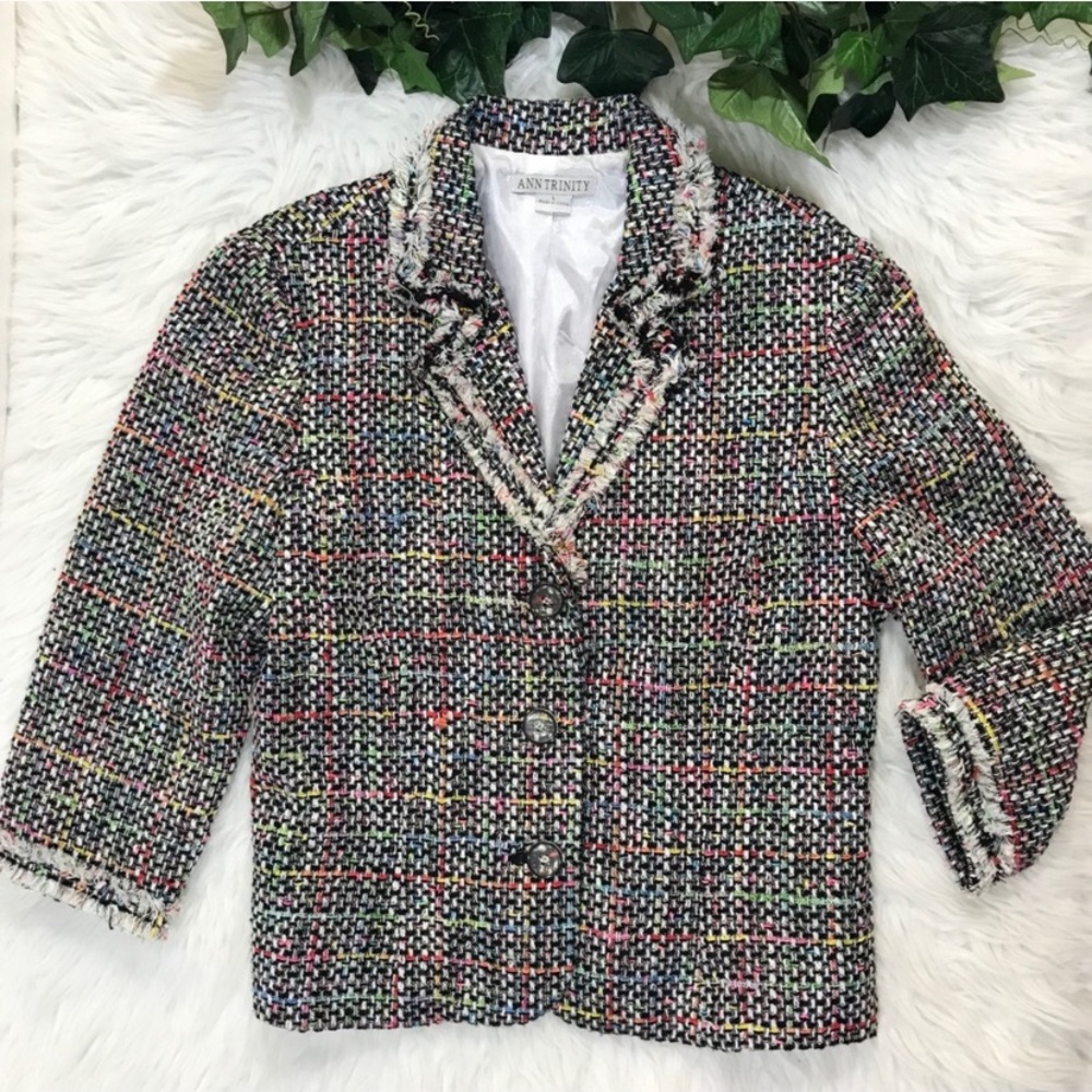 ANN TRINITY Bouclé Jacket Black Confetti fringed